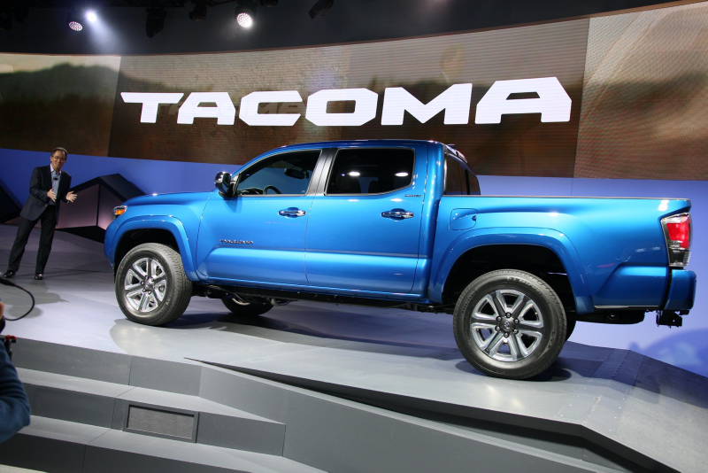 Illustration for article titled The 2016 Toyota Tacoma Will Have An Actual Engine